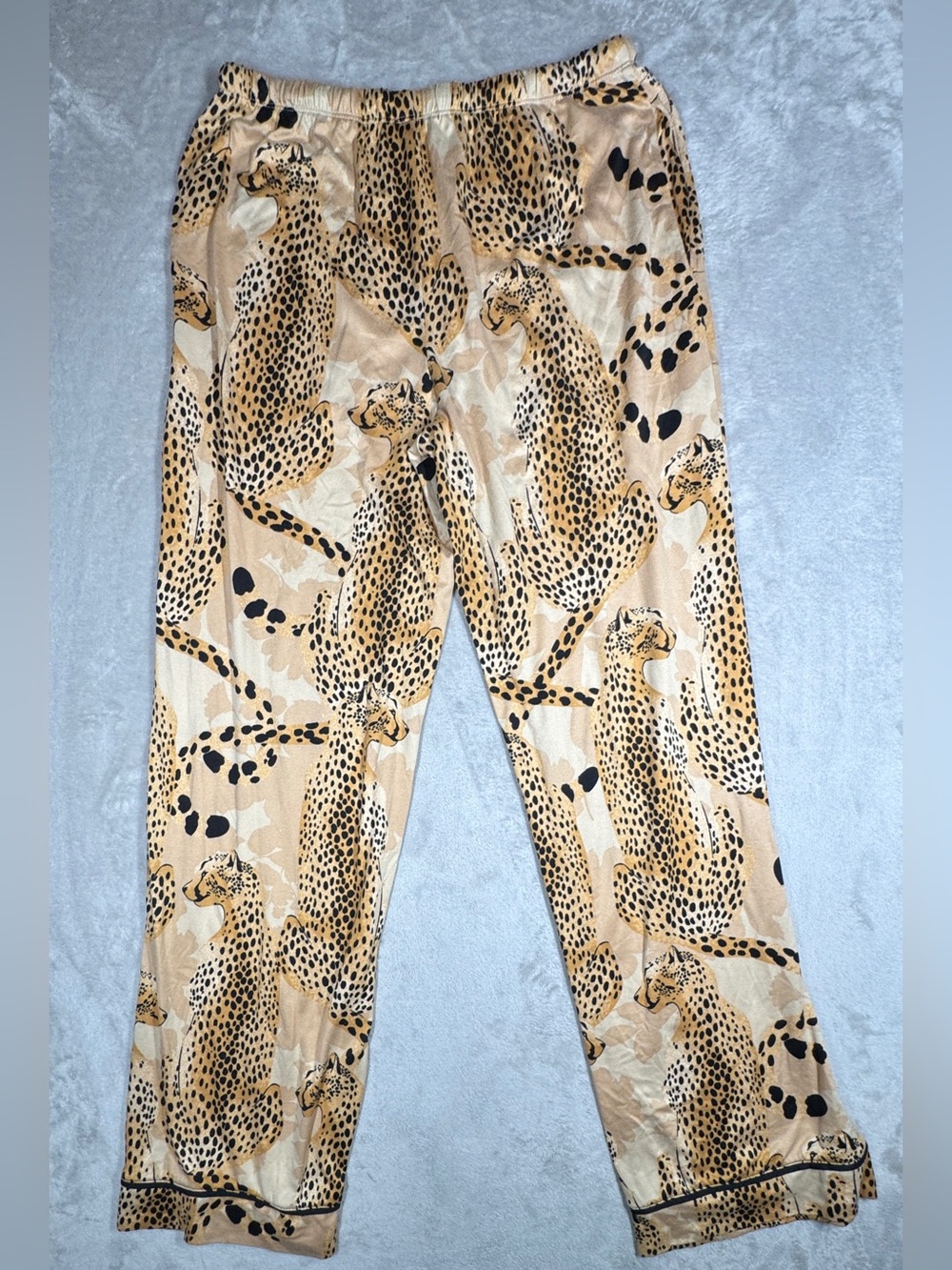 Room Service Cheetah Leopard Floral Tan Cream Black PJ Pajama Pants Size Small - Picture 12 of 16